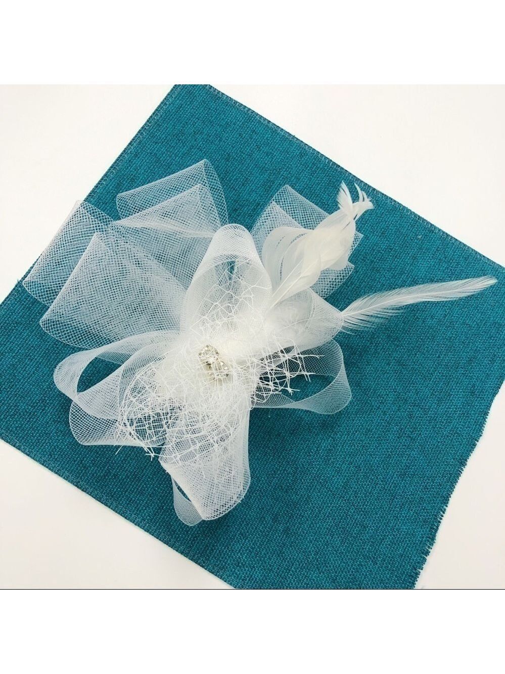 𝅺WHITE fascinator headpiece Bridal Wedding
